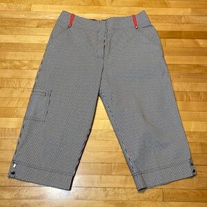 Tail Golf Capri Pants Size 4 Railroad Stripe EUC Navy & White with Pink Details